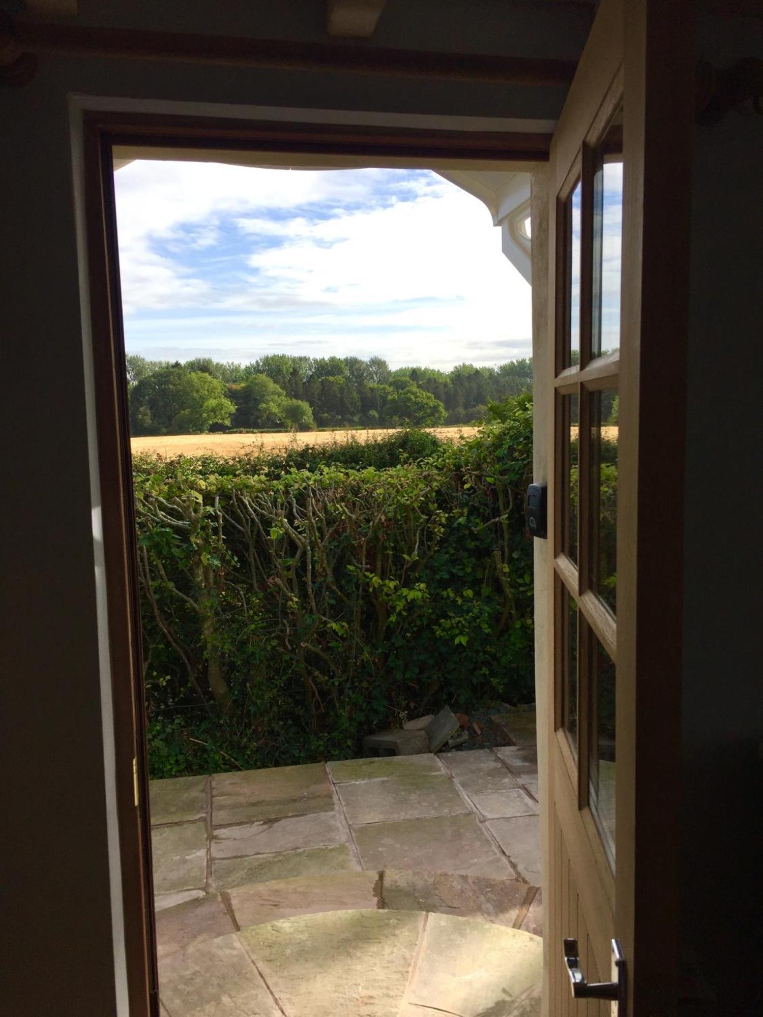 Mulsford Cottage Malpas  Rum bild