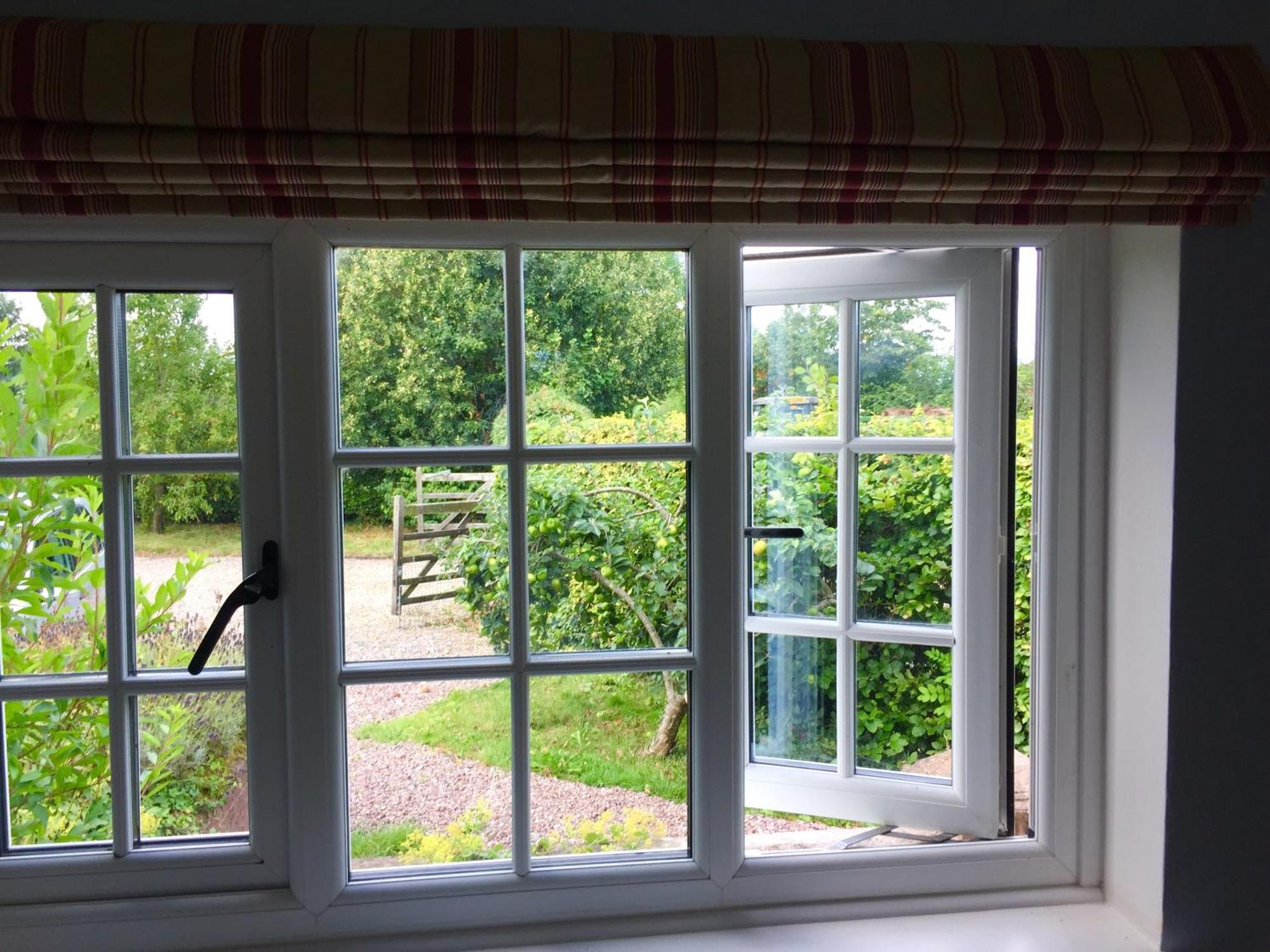 Mulsford Cottage Malpas  Rum bild